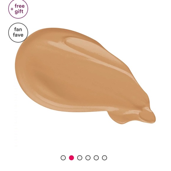 Too Faced BTW foundation - Picture 2 of 13